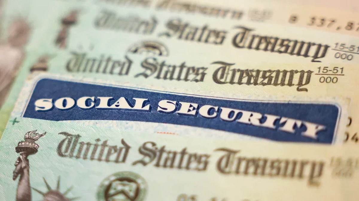 Social Security Trust Fund Depletion by 2033: Impacts on Retirees